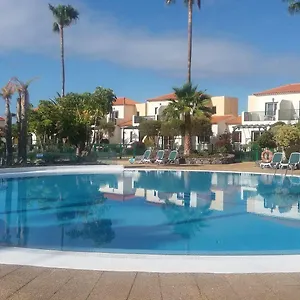 las-adelfas-tenerife.tenerifehoteles.net/